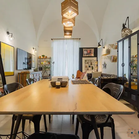 Madonella Loft By Apulia * Bari